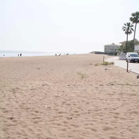V11 Piso 3 A 150 Metros De La Playa